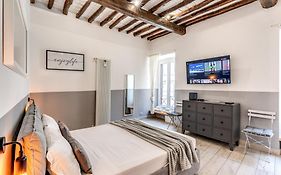 Costaguti 36 Apartment